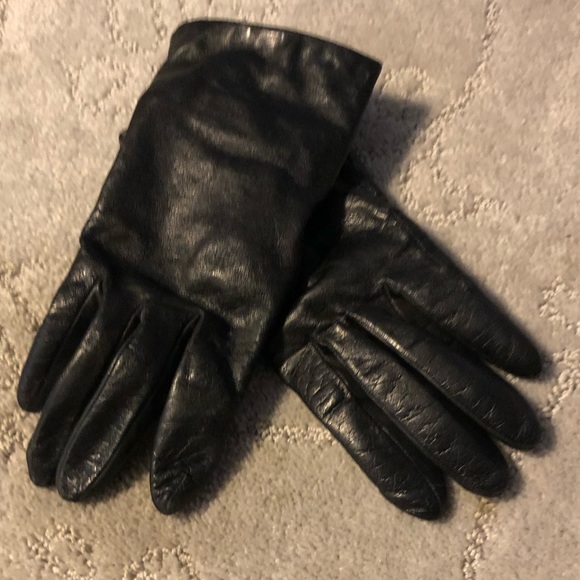 NEIMAN MARCUS leather gloves - Picture 7 of 7